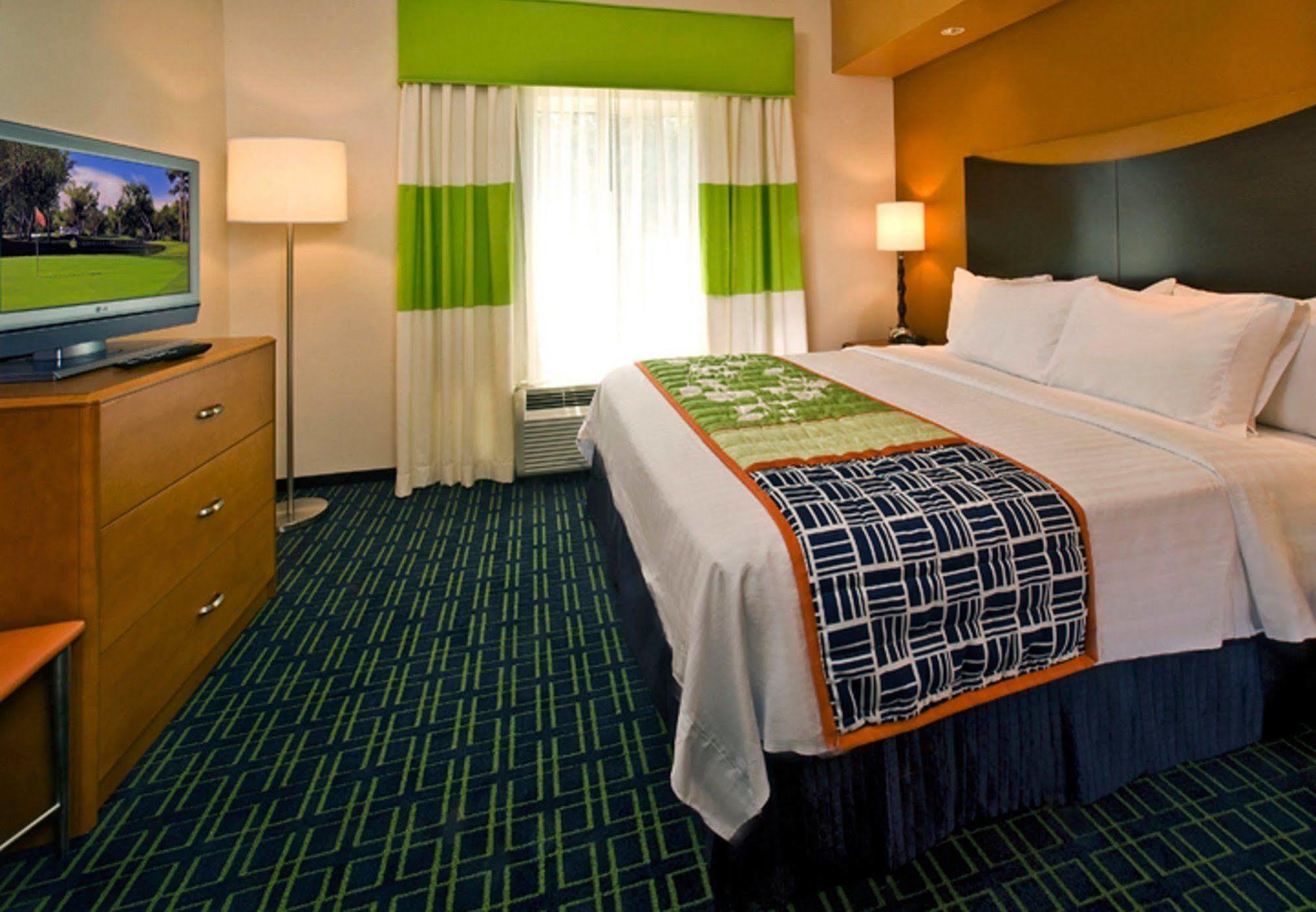 Fairfield Inn & Suites Jacksonville West/Chaffee Point Exterior foto